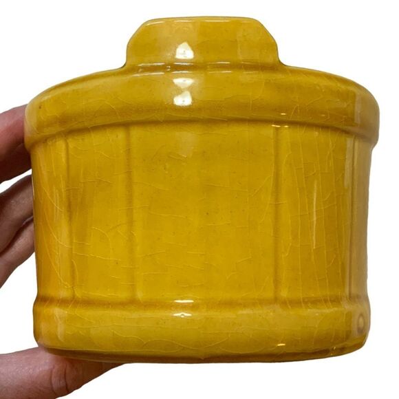 Half Pint Vintage Ceramic Basket Container - Picture 5 of 14